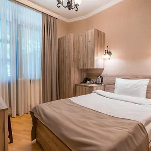 3* מלון Imperial House