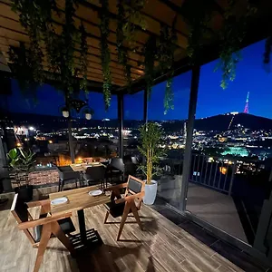 3* מלון Livin