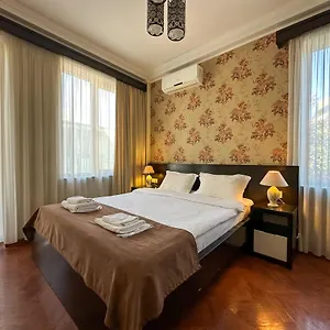 Hotel Four Brothers, Tbilissi